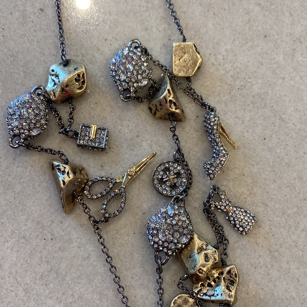 CAbi necklace 16”